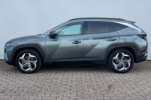 Hyundai Tucson (2023) thumbnail 3