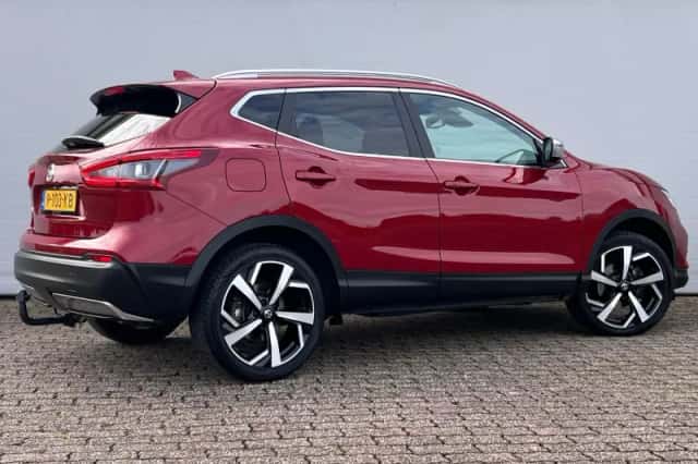 Nissan Qashqai (2018) thumbnail 2