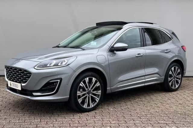 Ford Kuga (2023) thumbnail 1