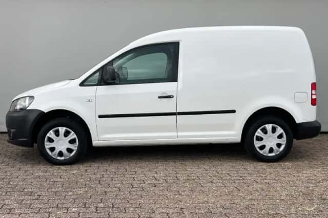 Volkswagen Caddy (2010) thumbnail 3