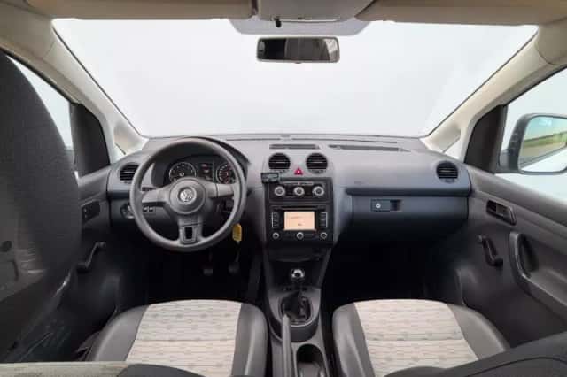 Volkswagen Caddy (2010) thumbnail 6