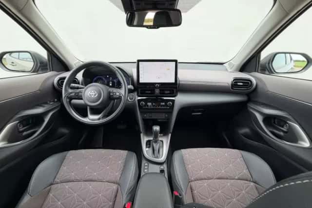 Toyota Yaris Cross (2025) thumbnail 6