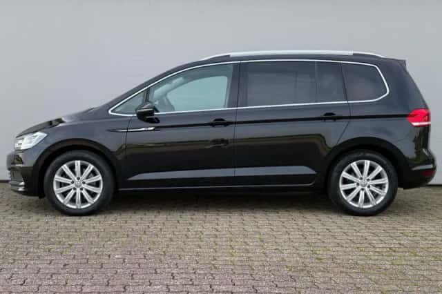Volkswagen Touran (2018) thumbnail 3