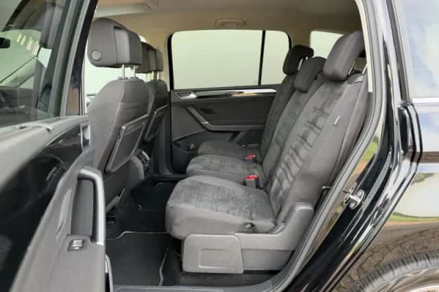 Volkswagen Touran (2018) thumbnail 5