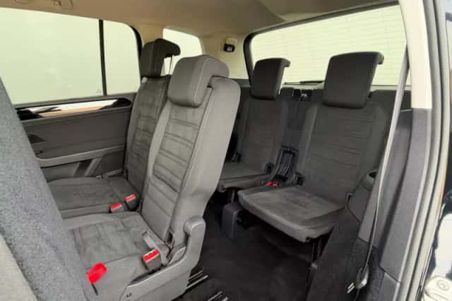 Volkswagen Touran (2018) thumbnail 6