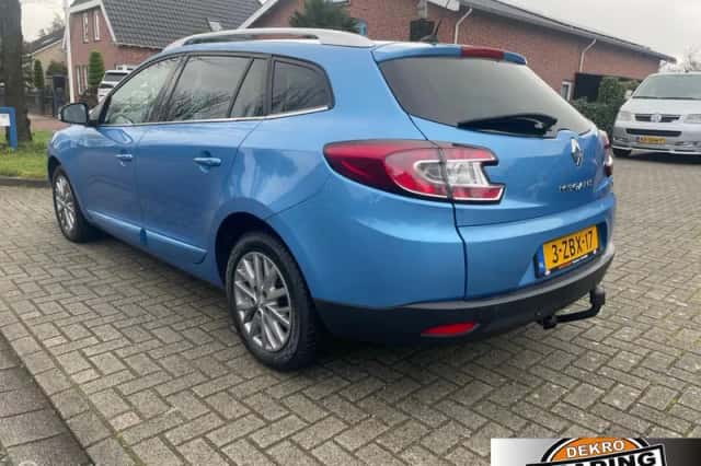 Renault Mégane (2014) thumbnail 2