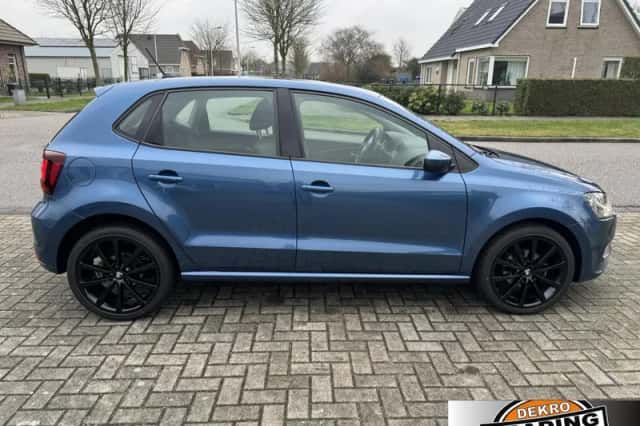 Volkswagen Polo (2017) thumbnail 6