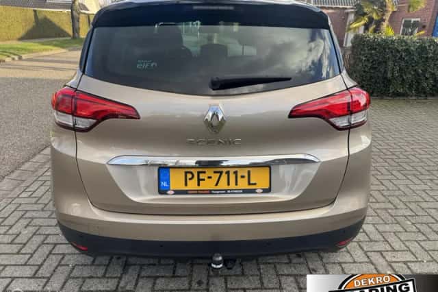 Renault Scénic (2017) thumbnail 4