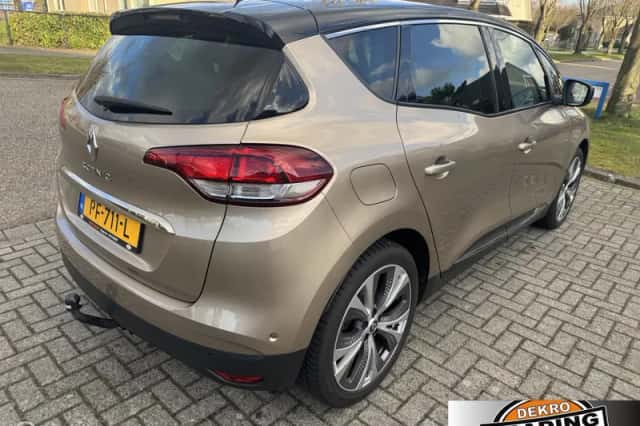 Renault Scénic (2017) thumbnail 5