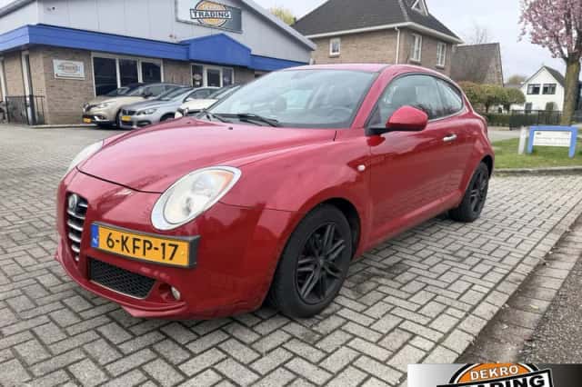 Alfa Romeo MiTo (2013) thumbnail 1