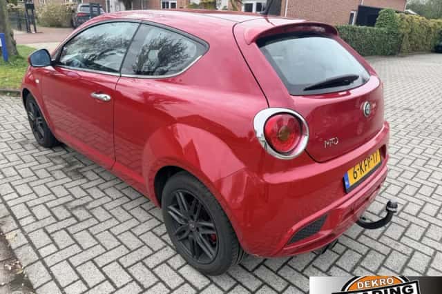 Alfa Romeo MiTo (2013) thumbnail 3
