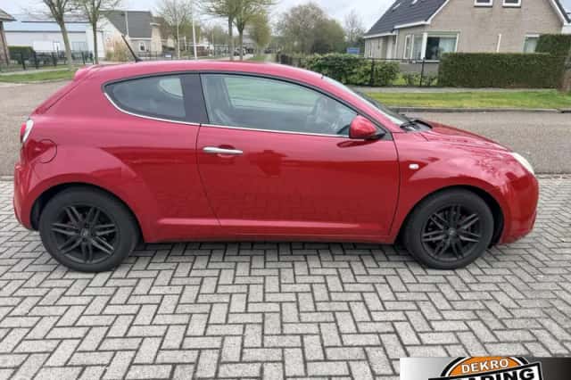 Alfa Romeo MiTo (2013) thumbnail 6