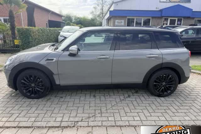 MINI Clubman (2017) thumbnail 2