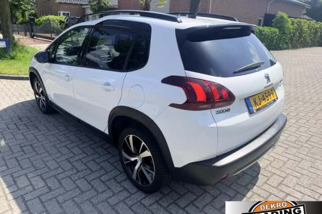 Peugeot 2008 (2016) thumbnail 3