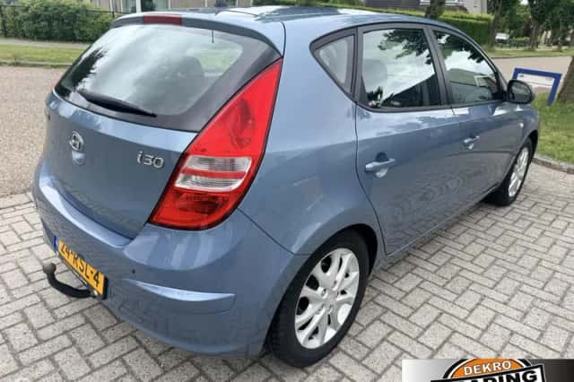 Hyundai i30 (2011) thumbnail 5