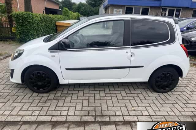 Renault Twingo (2011) thumbnail 3