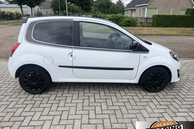 Renault Twingo (2011) thumbnail 5