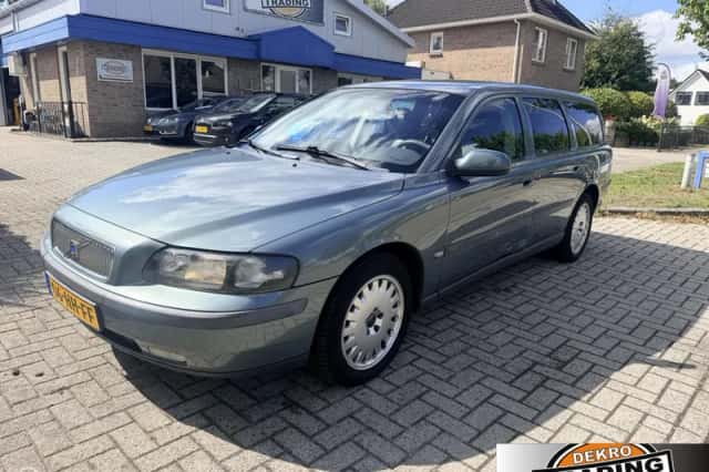 Volvo V70 (2001) thumbnail 1