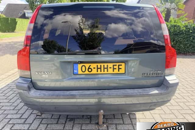 Volvo V70 (2001) thumbnail 4