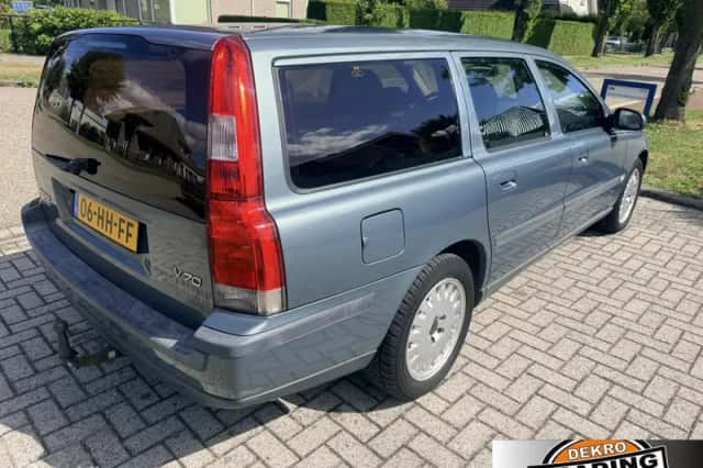 Volvo V70 (2001) thumbnail 5