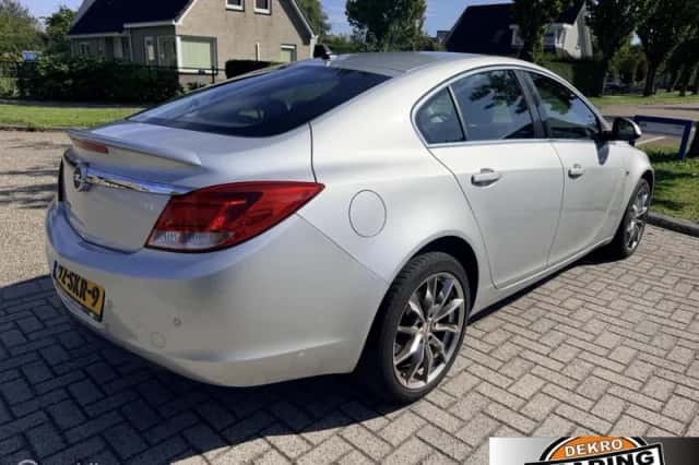 Opel Insignia (2011) thumbnail 5