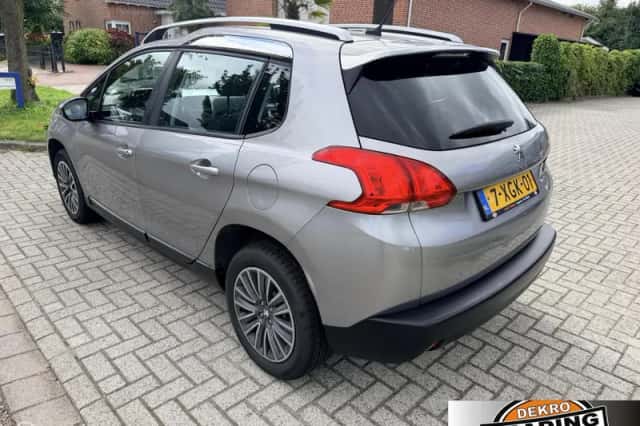 Peugeot 2008 (2014) thumbnail 3