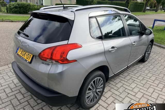 Peugeot 2008 (2014) thumbnail 5