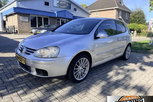Volkswagen Golf (2004) thumbnail 1