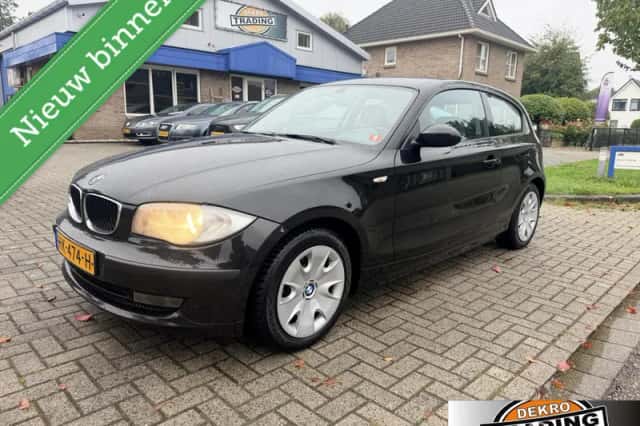 BMW 1-Serie (2009) thumbnail 1