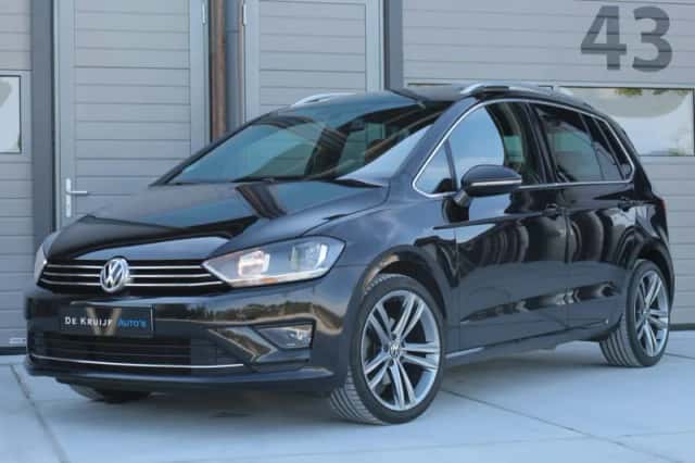 Volkswagen Golf Sportsvan (2015) thumbnail 3