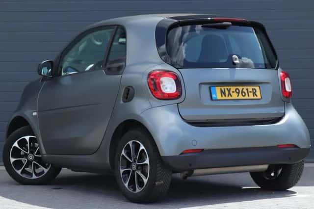 Smart ForTwo (2017) thumbnail 4