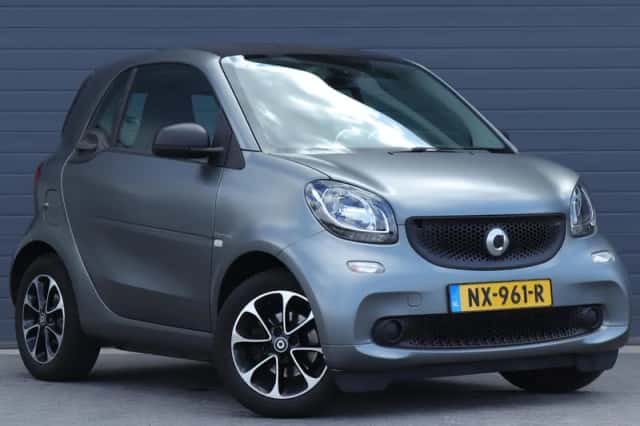 Smart ForTwo (2017) thumbnail 5