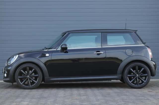 MINI One (2012) thumbnail 4