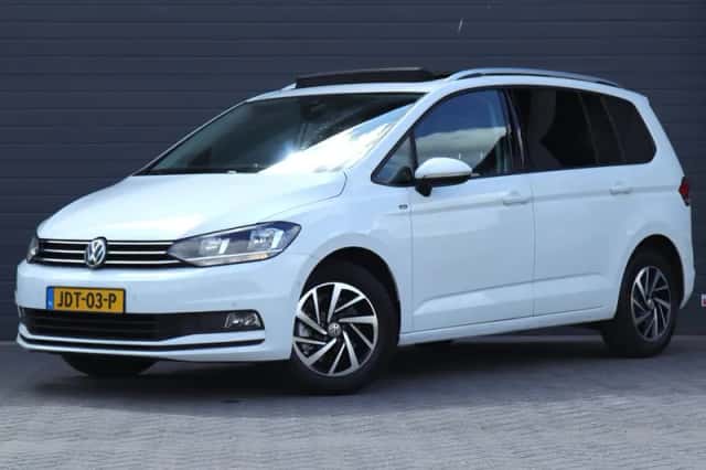 Volkswagen Touran (2019) thumbnail 1