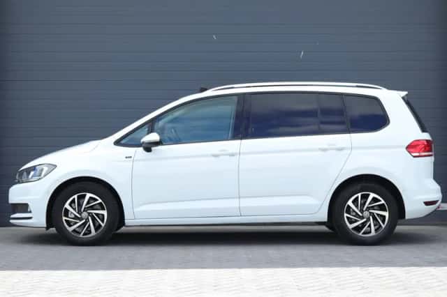 Volkswagen Touran (2019) thumbnail 5