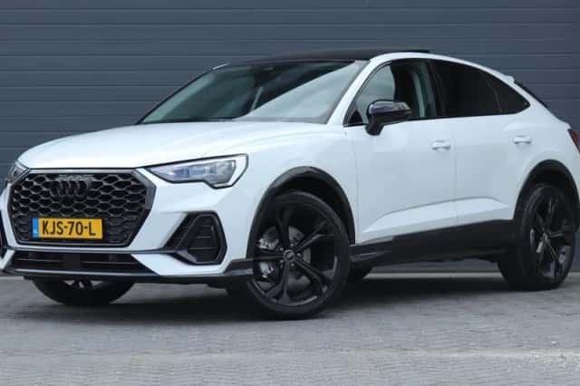 Audi Q3 Sportback (2022) thumbnail 1