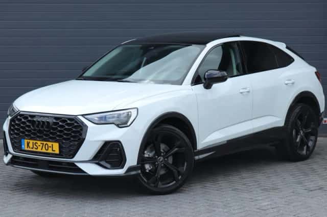 Audi Q3 Sportback (2022) thumbnail 2