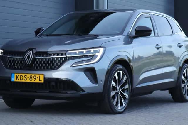Renault Austral (2023) thumbnail 6