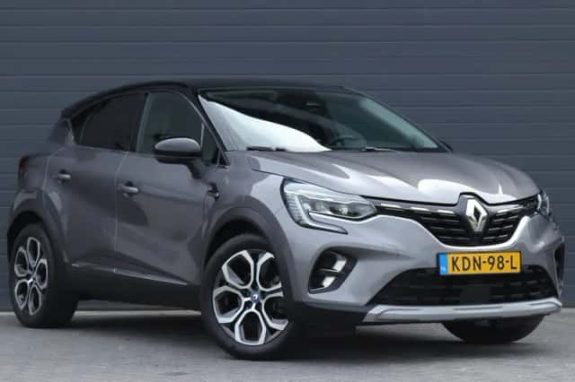 Renault Captur (2021) thumbnail 4