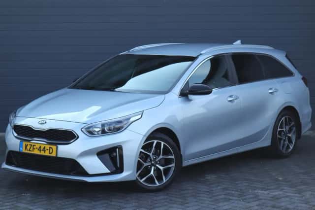 Kia Ceed (2020) thumbnail 2