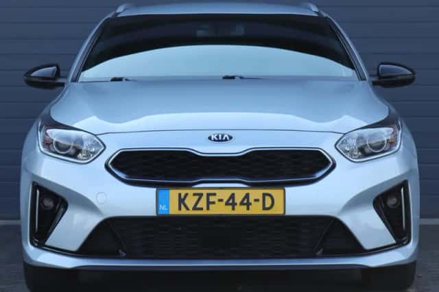Kia Ceed (2020) thumbnail 3
