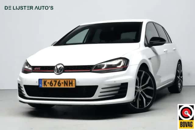 Volkswagen Golf (2017) thumbnail 1