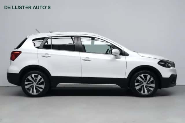 Suzuki SX4 S-Cross (2018) thumbnail 4