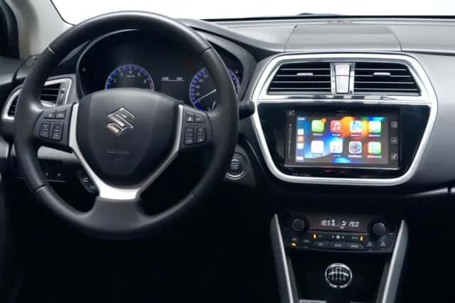 Suzuki SX4 S-Cross (2018) thumbnail 6