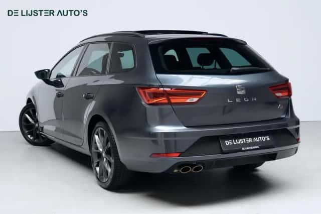 SEAT Leon (2019) thumbnail 3