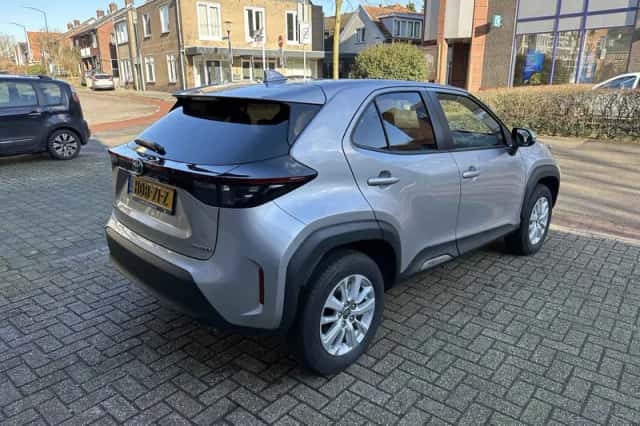 Toyota Yaris Cross (2024) thumbnail 6