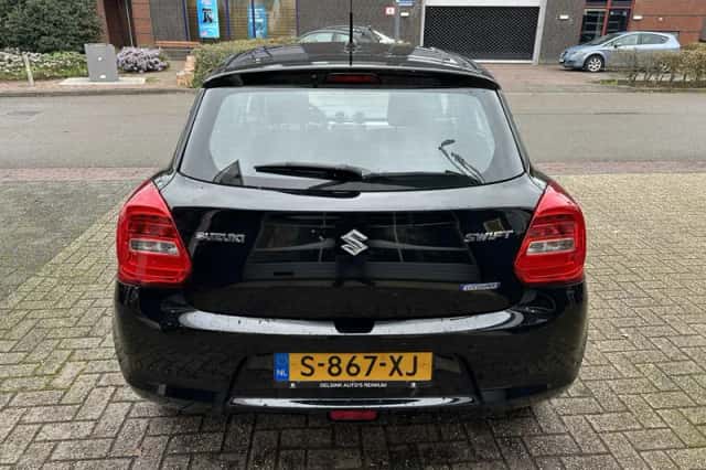 Suzuki Swift (2023) thumbnail 4