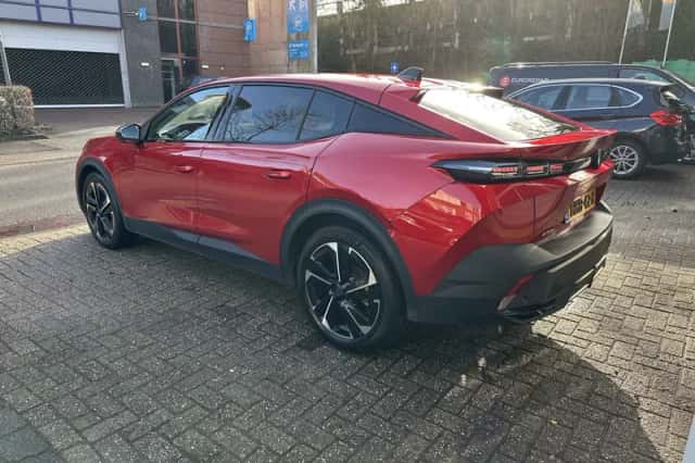 Peugeot 408 (2025) thumbnail 3