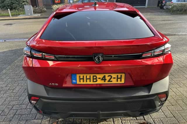 Peugeot 408 (2025) thumbnail 4