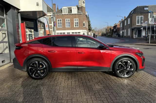 Peugeot 408 (2025) thumbnail 6